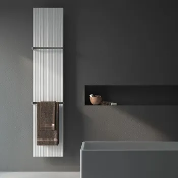 Полотенцесушитель электрический Antrax Loft L40,3xH200 полотенцедержатель 2 шт, электрический кабель справа, 700ВТ, белый матовый, ECLF2B200002B/BIAN/BIAN