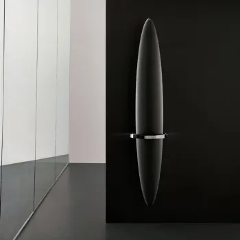 Полотенцесушитель электрический Antrax Blade 25x170H, черный матовый ECBLV170001T/NEOP