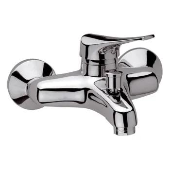 Смеситель для ванны Remer Giga Four  литой излив хром G054