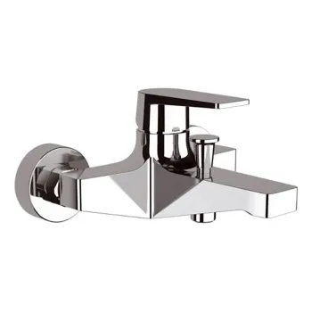 Смеситель для ванны Remer Dream  литой излив хром D05