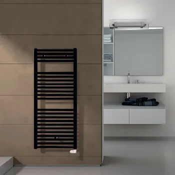 Полотенцесушитель электрический Irsap Ares 580x1118x30мм, 22 трубок-2 пром, мощность 700 ватт, с регул. темп-ры хром, провод 1200мм, черный матовый EIM058KK1IR01NNN