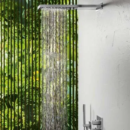 Wall mounted head showers