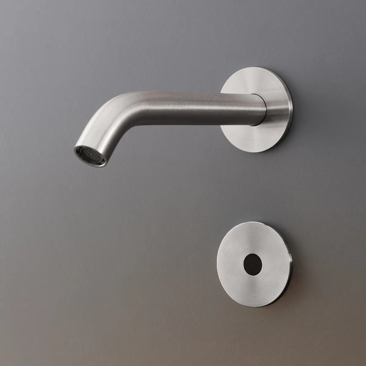 Инфракрасный датчик присутствия CEA Design IRS 03 S сталь