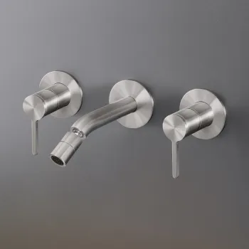 Cмеситель для ванны CEA Design Innovo INV 33 S с гибким изливом сталь