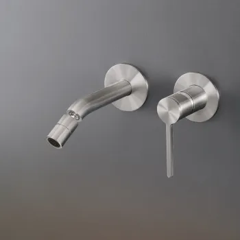 Cмеситель для ванны CEA Design Innovo INV 23 L с гибким изливом сталь