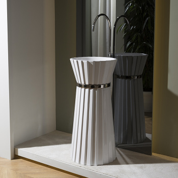 Раковина Oasis PlissÈ 437 мм высота 950мм, отдельностоящая, в комплекте с сифоном, вывод в пол, окантовка хром, бел (упаковка-3-х короб) 0PLSXXX09544002 (0PI440CECR)