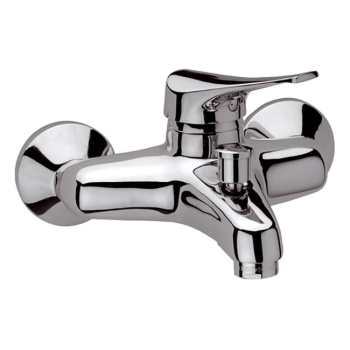 Смеситель для ванны Remer Giga Four  литой излив хром G054