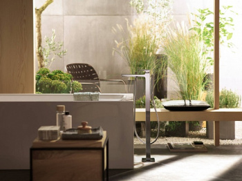 Смеситель для ванны Hansgrohe 32532670S черный