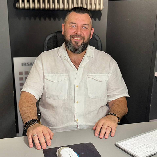 Артем Хохлов