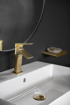 Смеситель для раковины Ramonsoler Urban Chic с каскадным изливом золото 210101OC