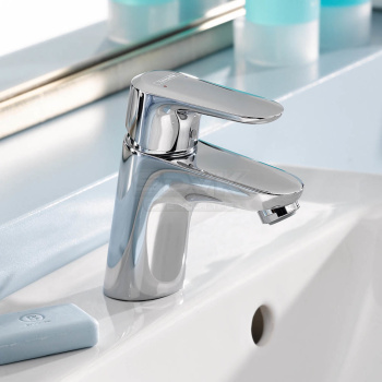 Cмеситель для раковины Hansgrohe 14080000 хром