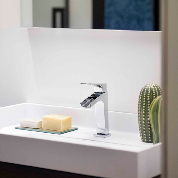 Смеситель для раковины Ramonsoler Urban Chic с каскадным открытым изливом 213101