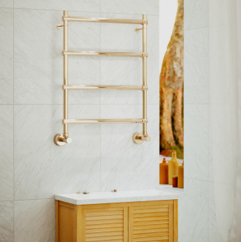 Полотенцесушитель водяной Margaroli Sole 4423703PGN 54x54 золото