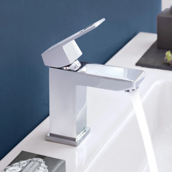 Cмеситель для раковины Grohe Eurocube 2313200E хром