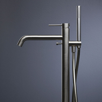 Смеситель для ванны напольный Newform X-steel 316 излив 243, в комплекте руч. душ, шланг, без встраиваемой части, для 27819, INOX 69684EX.50.050