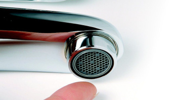 Смеситель для умывальника Ravak Rosa RS 011.00 с донным клапаном X070010