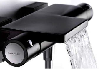 Смеситель термостатический Ramonsoler Arola для ванны с каскадным изливом черный 2639SNM
