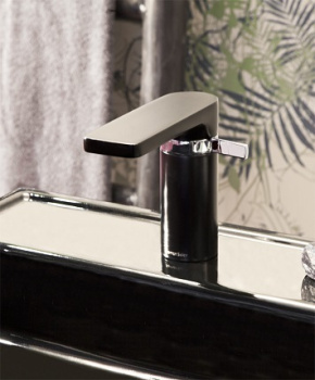 Смеситель для раковины Ramonsoler Arola с каскадным изливом чёрный 2601NM