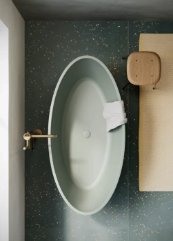 Ванна из искусственного камня 165×80 h52 Catalano Vasche Solid со слив-переливом Nero satinato 7239010022