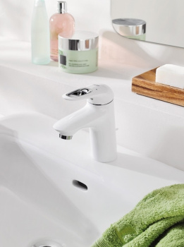 Смеситель для раковины Grohe Eurostyle New 23374LS3 белый